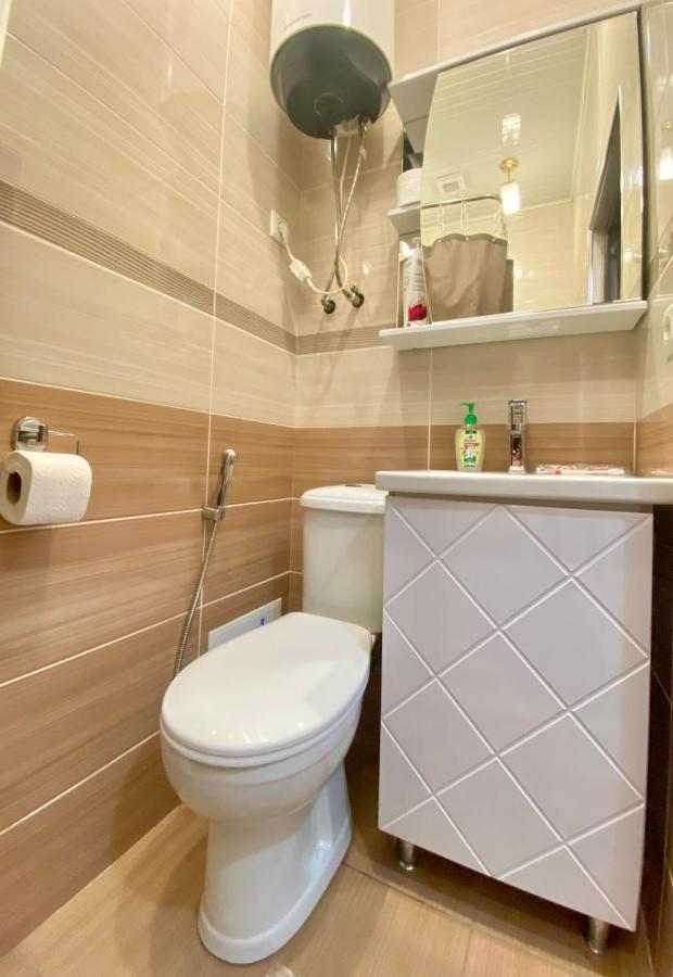 Caravan Hotel Karakol Buitenkant foto